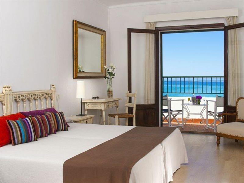 Hoposa Niu Hotel Cala San Vicente  Exterior photo